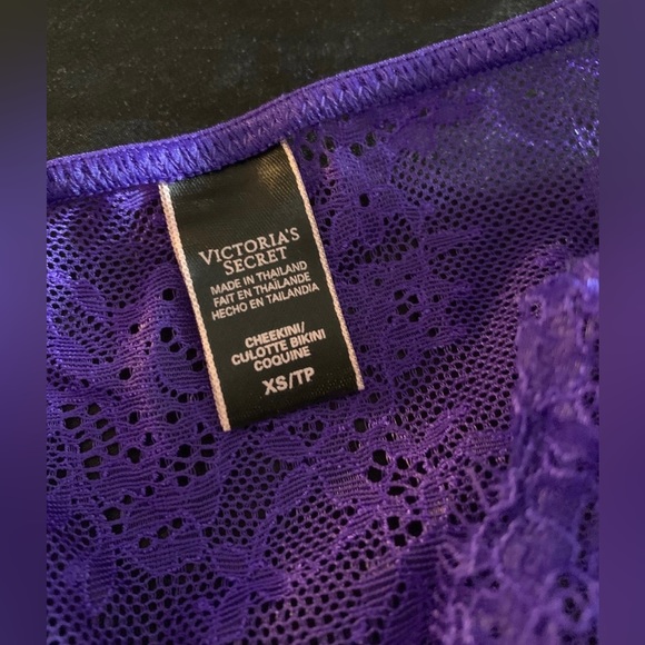 Victorias Secret very sexy xsmall bralette and panty set - Picture 3 of 3